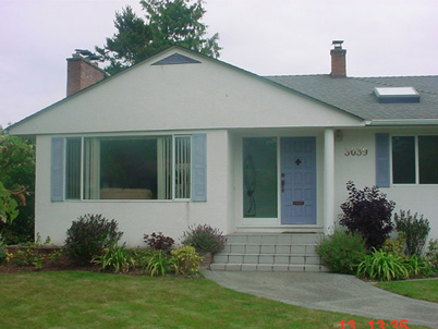 Exterior Home Before Painting and Trim Work Done in Uplands part of Victoria BC, Includes Estimate of Value Rancher 